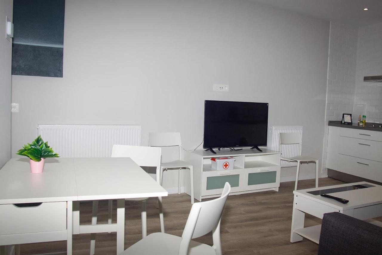 Apartamentos Gyc Viviendas Gold Леон Экстерьер фото